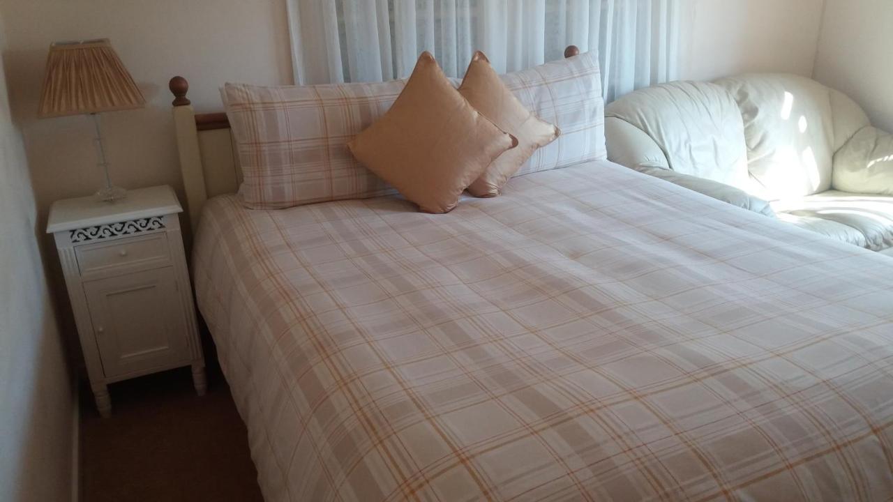 פיטרספילד Crescent Cottage B&B מראה חיצוני תמונה